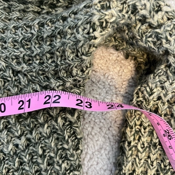 Urban Outfitters BDG Women’s Green & Cream Cardigan Size Medium - Picture 5 of 7